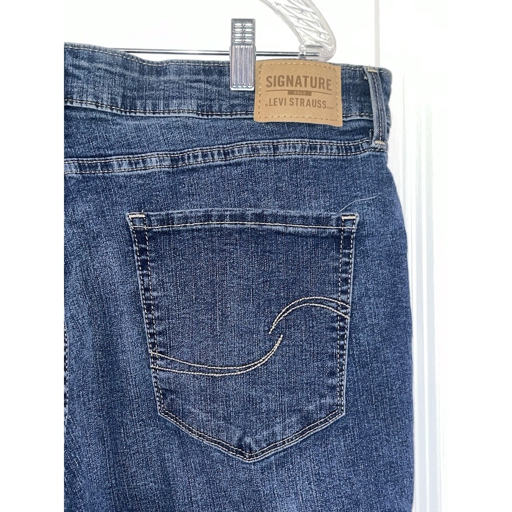 LEVI STRAUSS SIGNATURE Women's 34X28 Totally Shaping Skinny Jeans Fast Shipping!